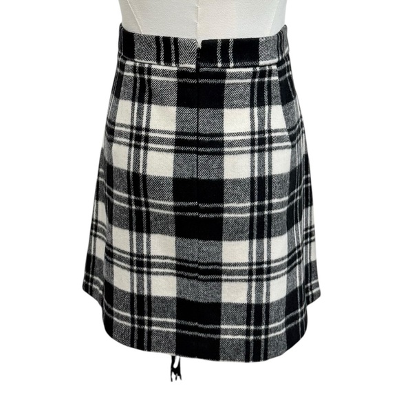 Antonio Melani Georgie Brushed Plaid Fringe Wrap Front Mini A-Line Skirt Size 10 - Picture 13 of 16